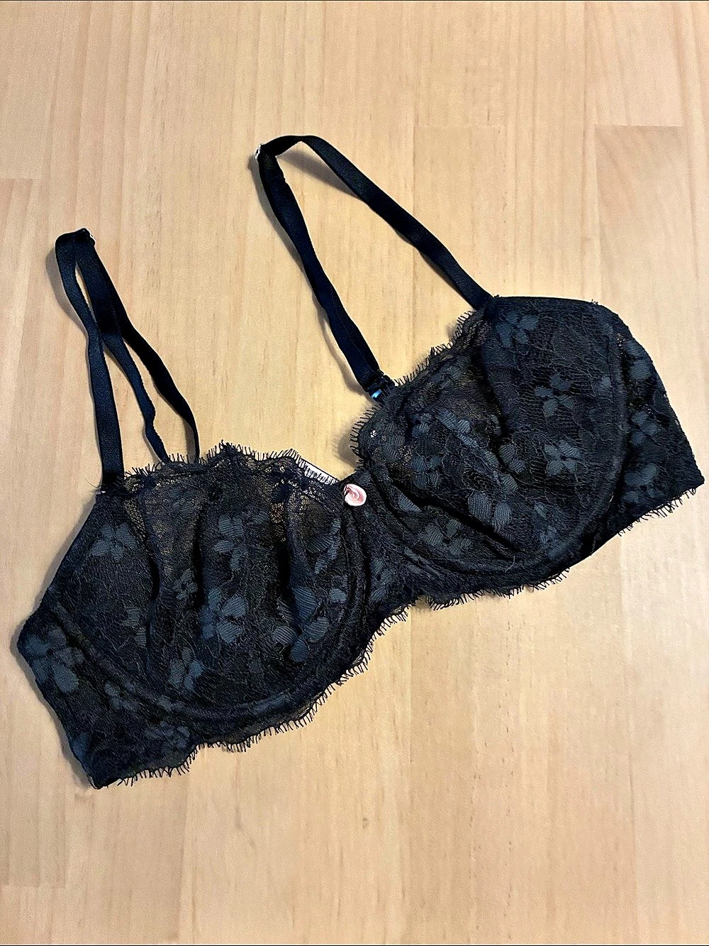 Victoria's Secret Dream Angels Push-up without padding Lace Unlined Bra Black